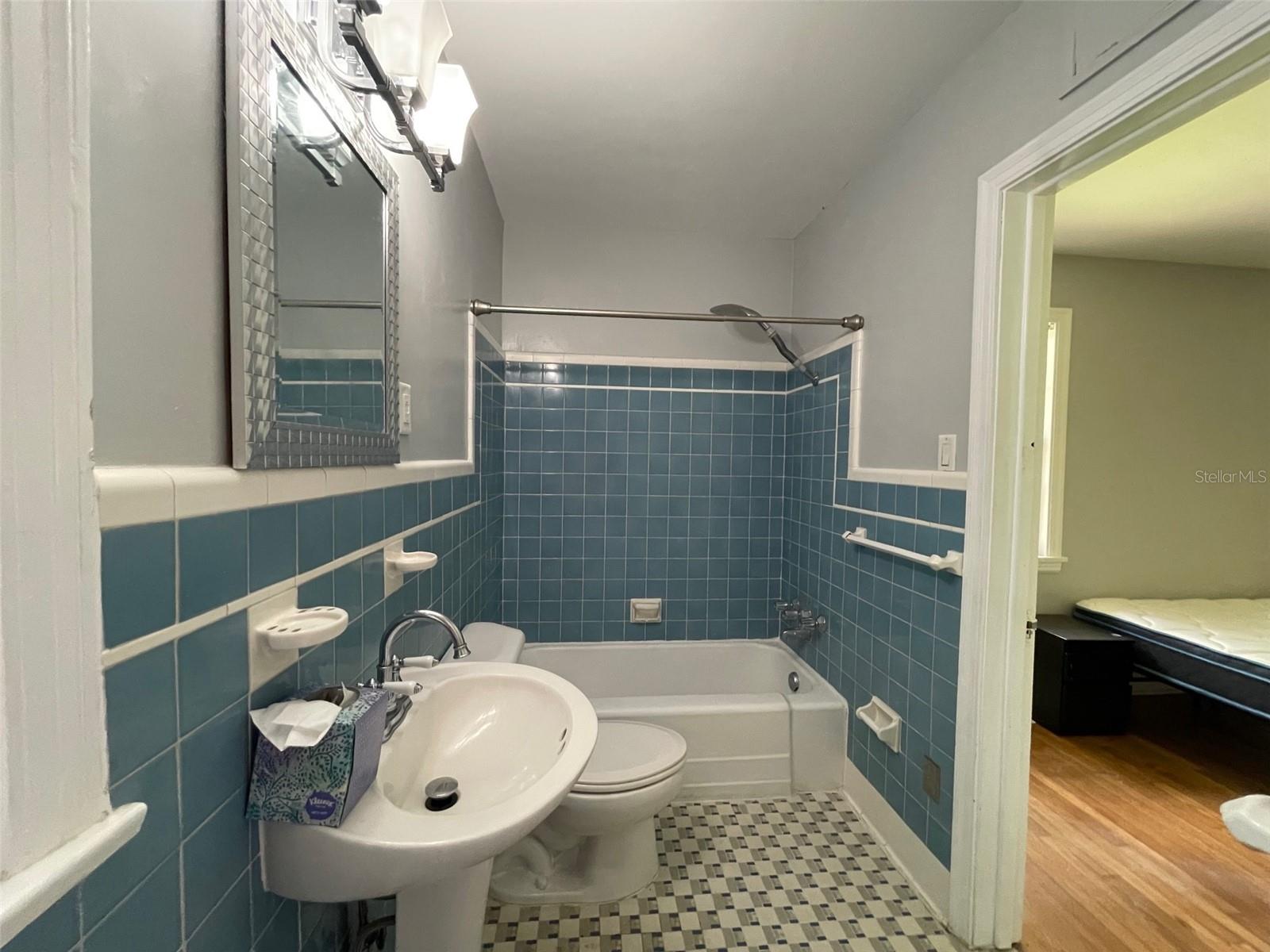 1403 NW 9TH AVE, GAINESVILLE, FL, 32605