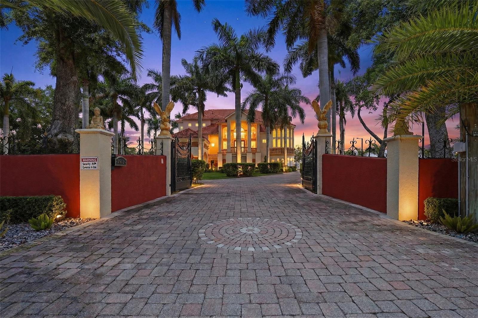 4908 TROYDALE RD, TAMPA, FL, 33615