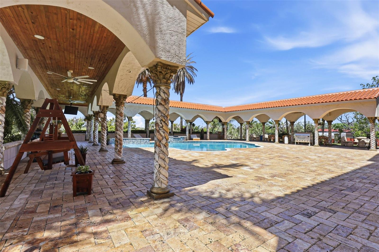 4908 TROYDALE RD, TAMPA, FL, 33615