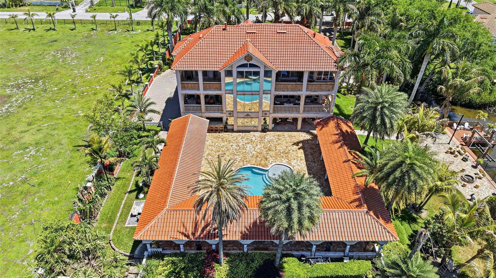 4908 TROYDALE RD, TAMPA, FL, 33615