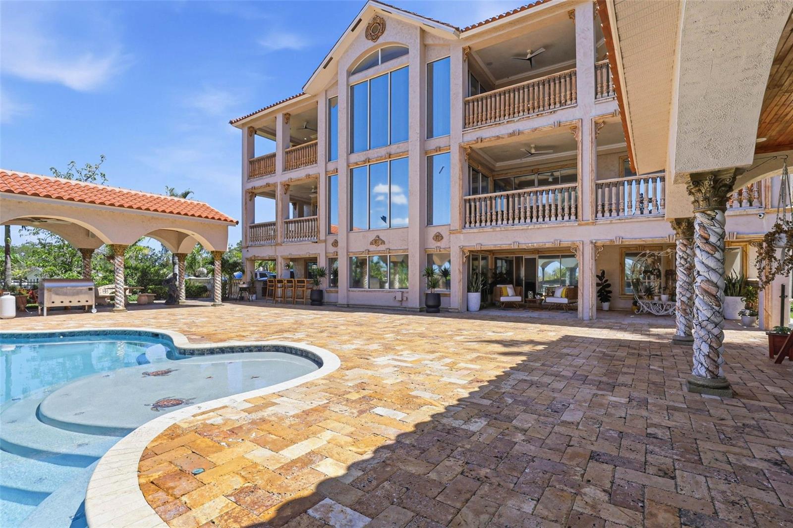 4908 TROYDALE RD, TAMPA, FL, 33615