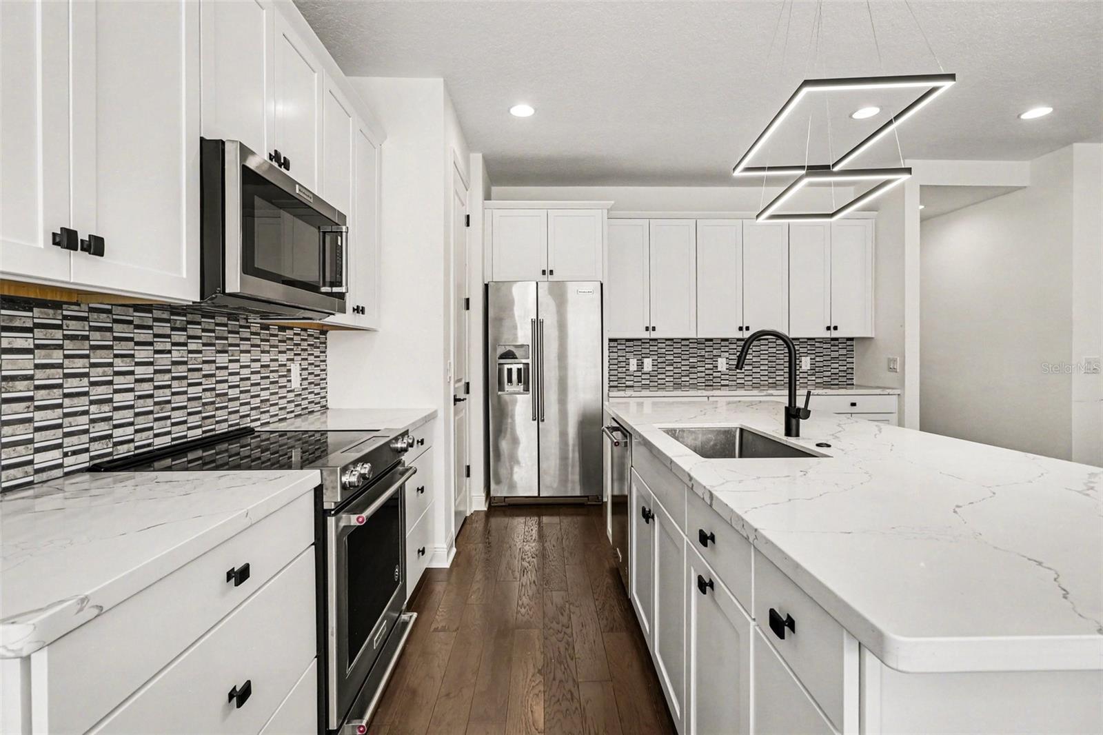 8274 NEMOURS PKWY, ORLANDO, FL, 32827