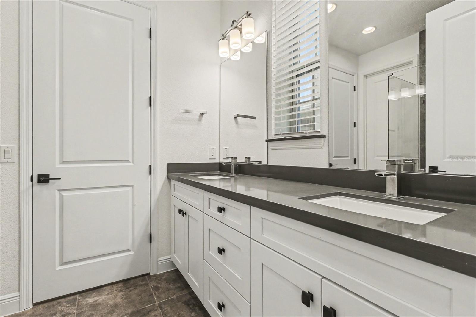 8274 NEMOURS PKWY, ORLANDO, FL, 32827