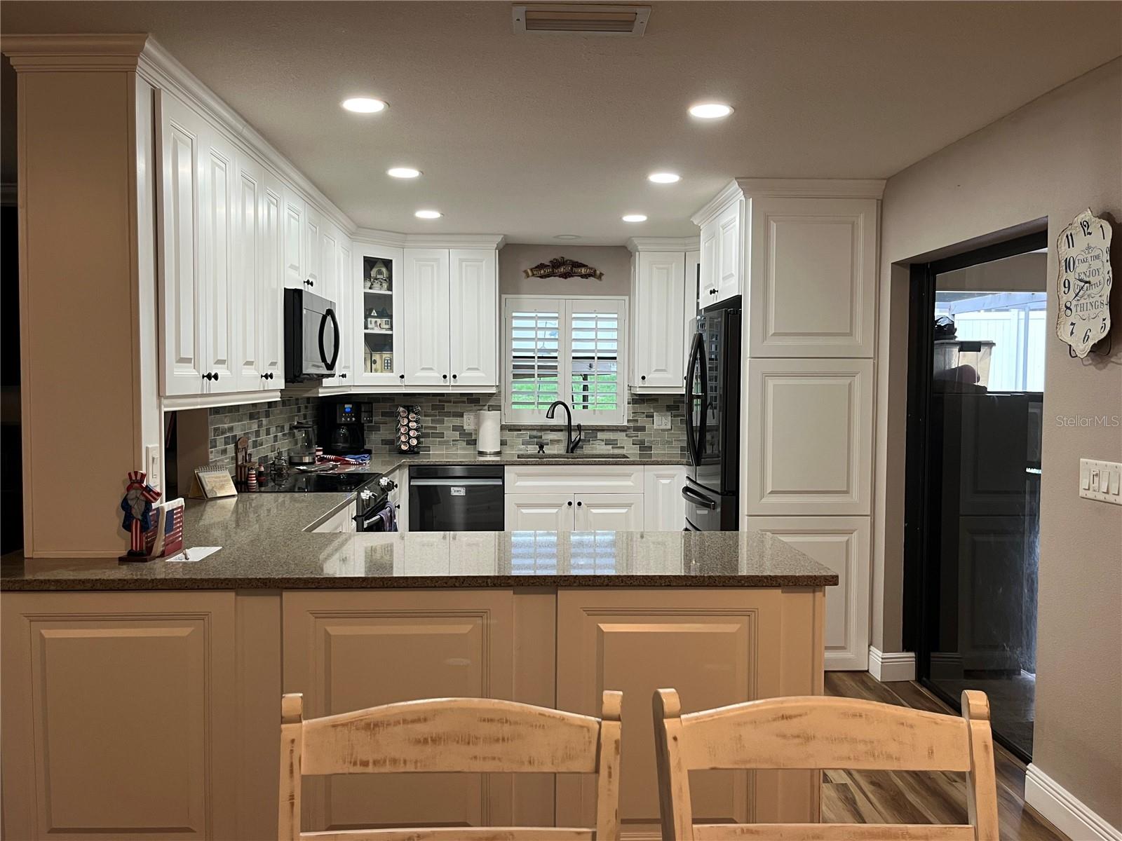 915 ROLLING HILLS DR, PALM HARBOR, FL, 34683