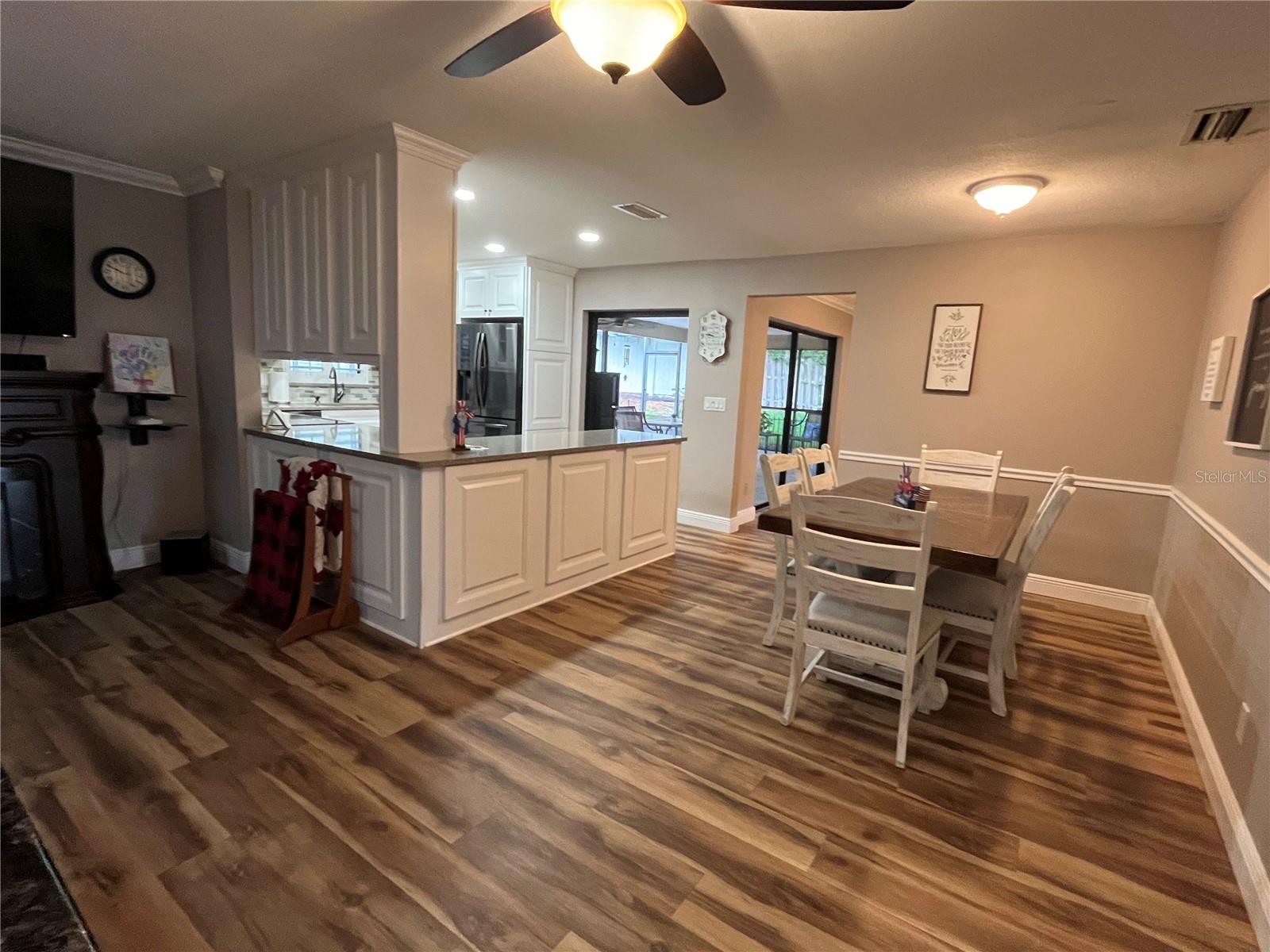 915 ROLLING HILLS DR, PALM HARBOR, FL, 34683