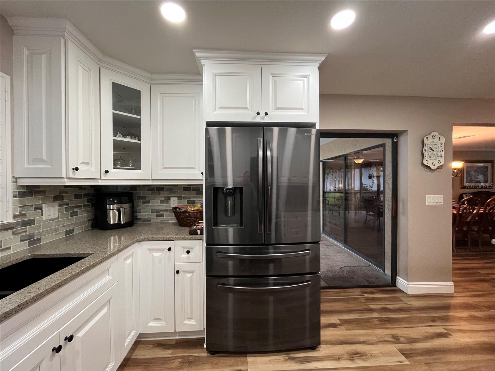 915 ROLLING HILLS DR, PALM HARBOR, FL, 34683