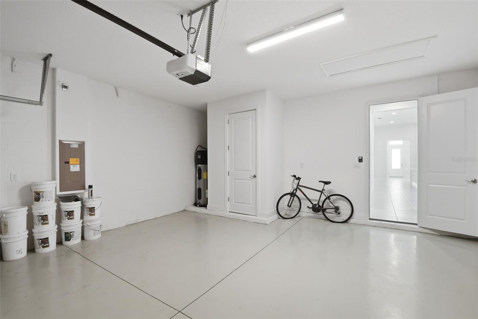 28761 SWEET PERSIMMON DR, WESLEY CHAPEL, FL, 33543