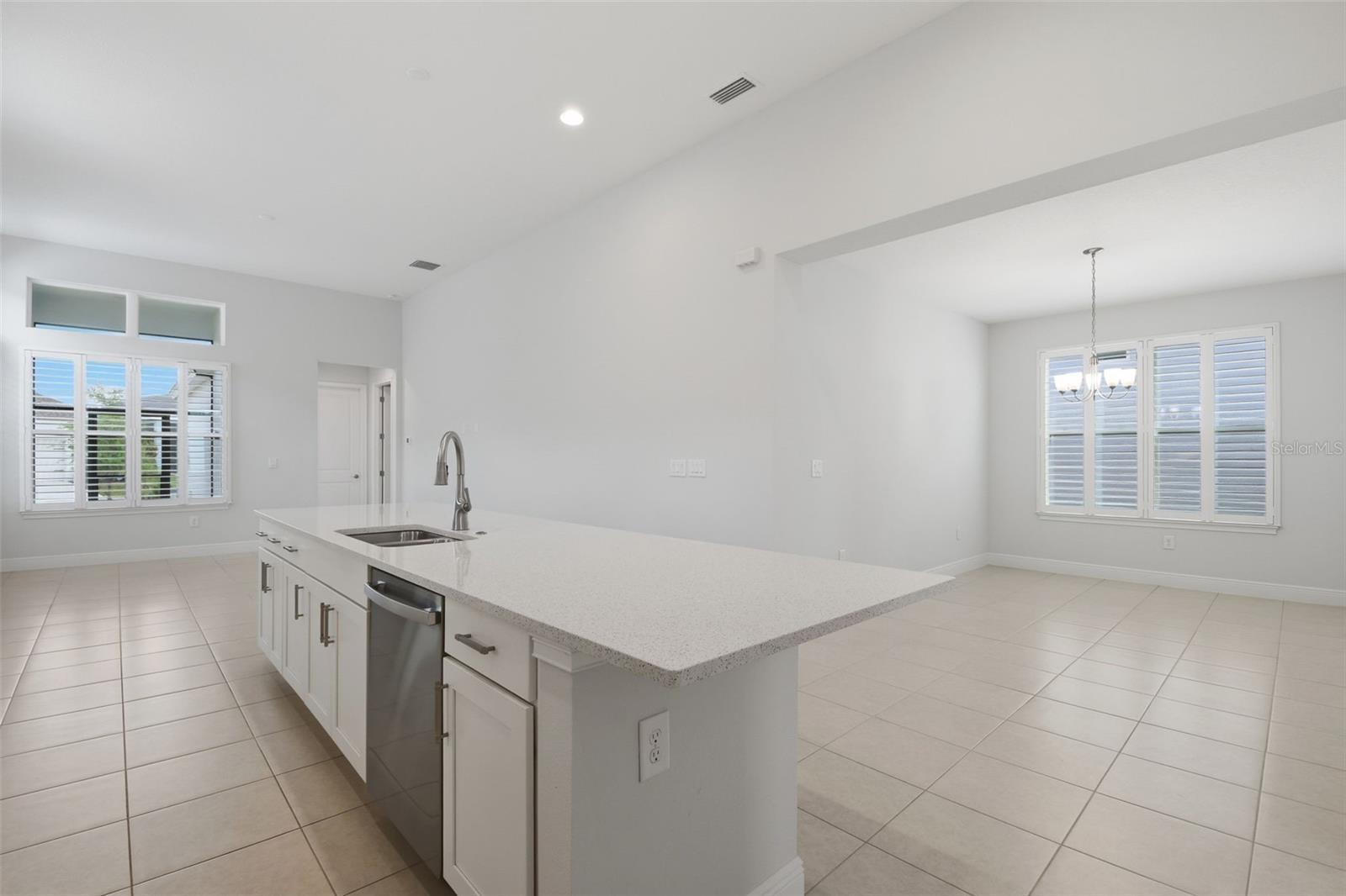 28761 SWEET PERSIMMON DR, WESLEY CHAPEL, FL, 33543