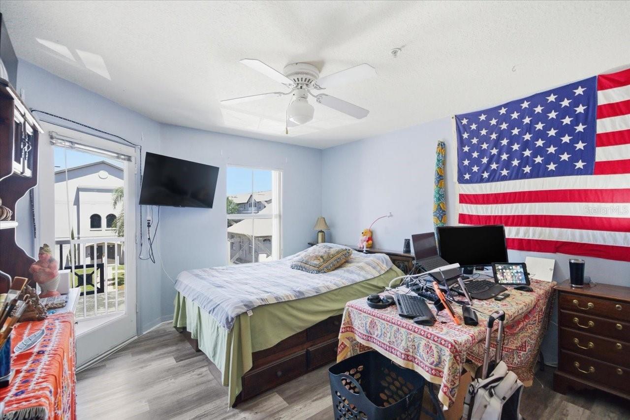 5007 SUNRIDGE PALMS DR, TAMPA, FL, 33617