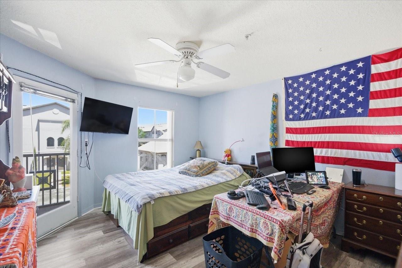 5007 SUNRIDGE PALMS DR, TAMPA, FL, 33617