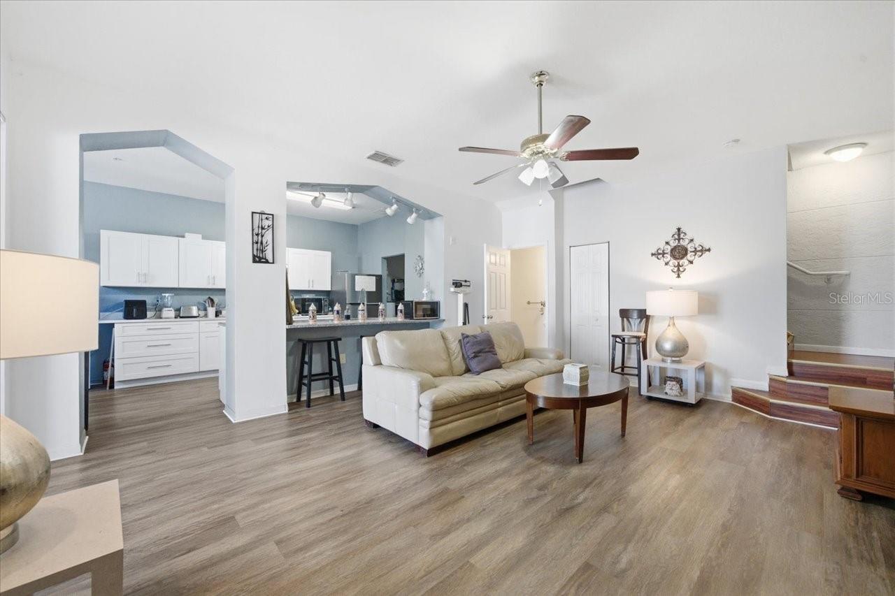 5007 SUNRIDGE PALMS DR, TAMPA, FL, 33617