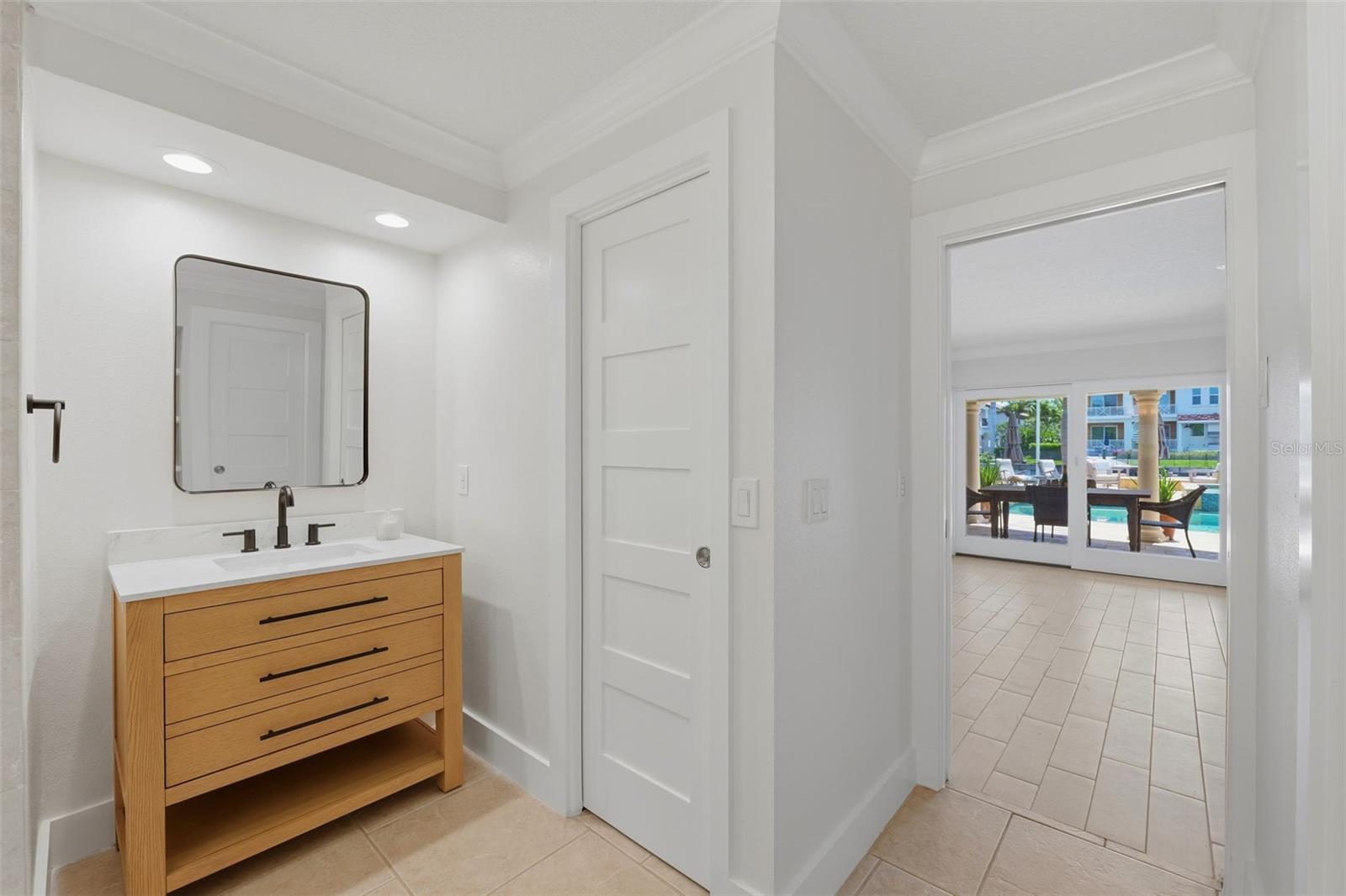 2080 HAWAII AVE NE, ST PETERSBURG, FL, 33703