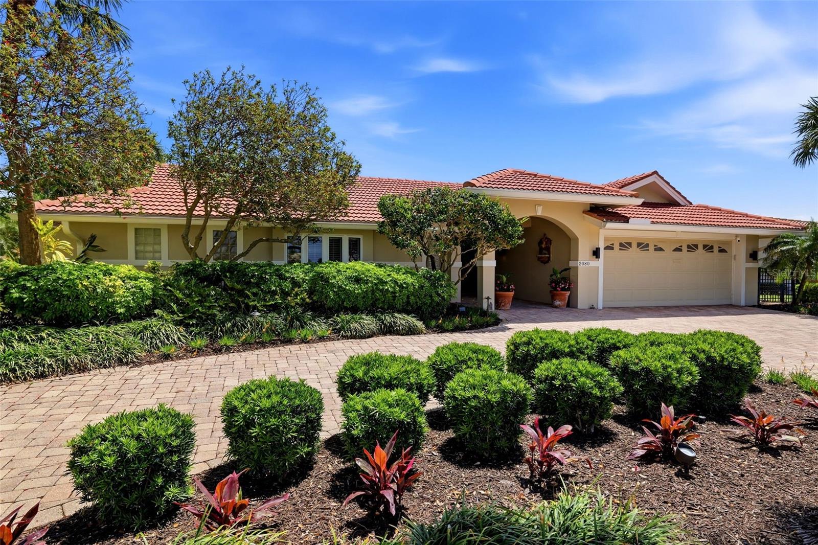 2080 HAWAII AVE NE, ST PETERSBURG, FL, 33703