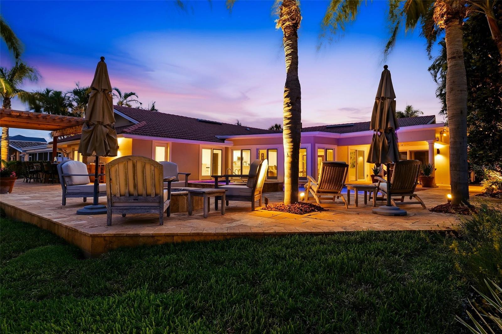 2080 HAWAII AVE NE, ST PETERSBURG, FL, 33703