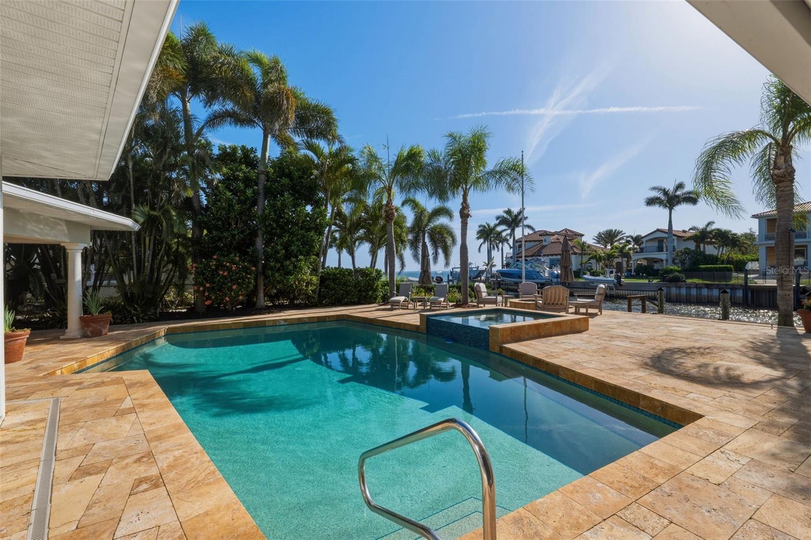 2080 HAWAII AVE NE, ST PETERSBURG, FL, 33703