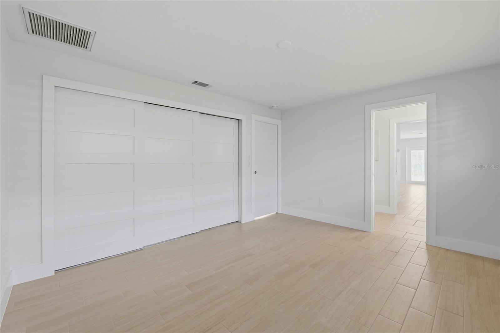 2080 HAWAII AVE NE, ST PETERSBURG, FL, 33703