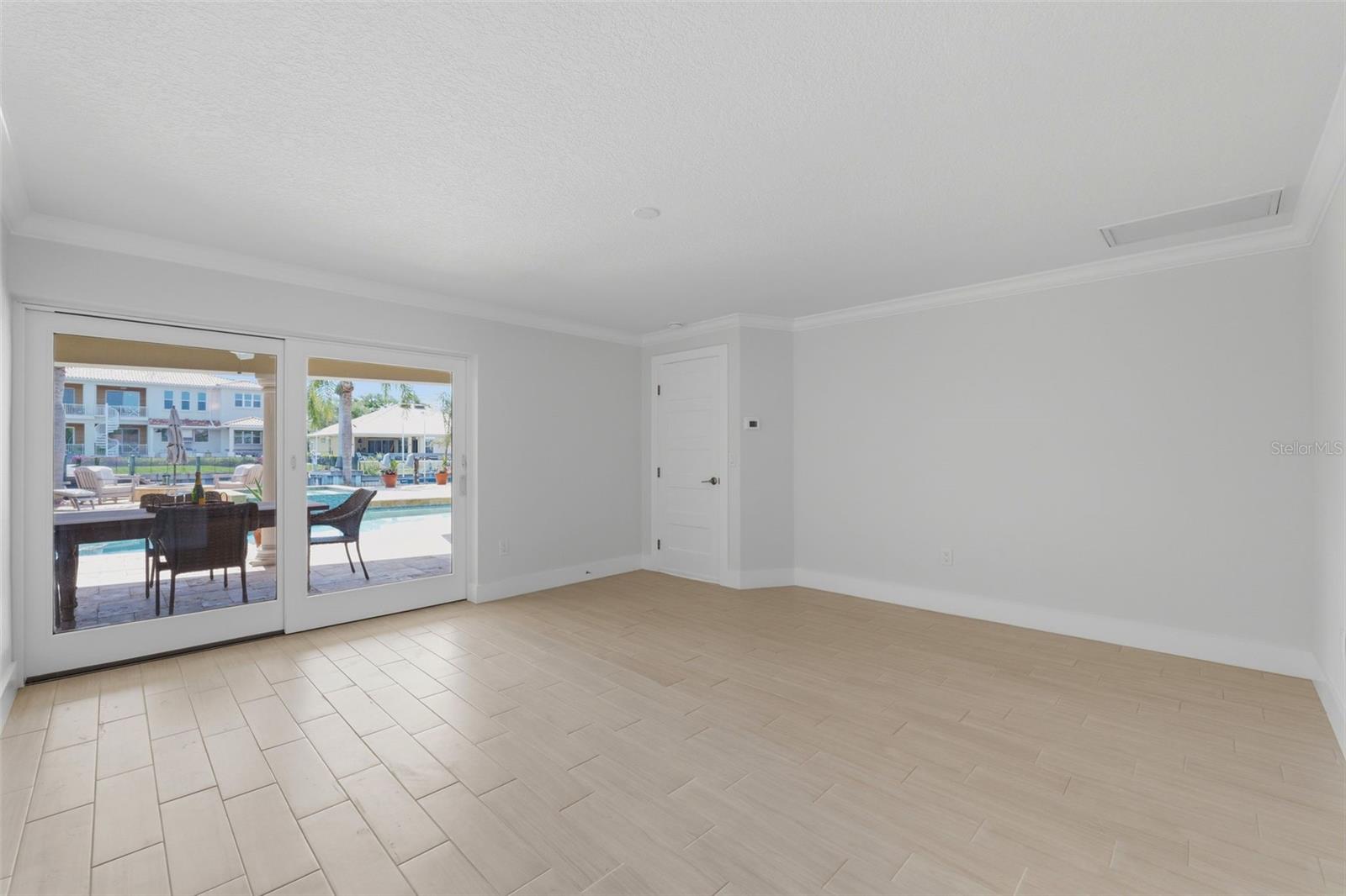 2080 HAWAII AVE NE, ST PETERSBURG, FL, 33703