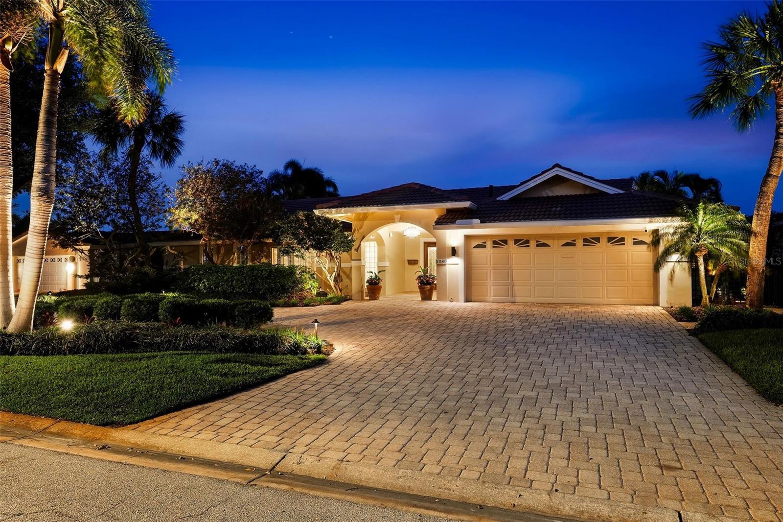 2080 HAWAII AVE NE, ST PETERSBURG, FL, 33703