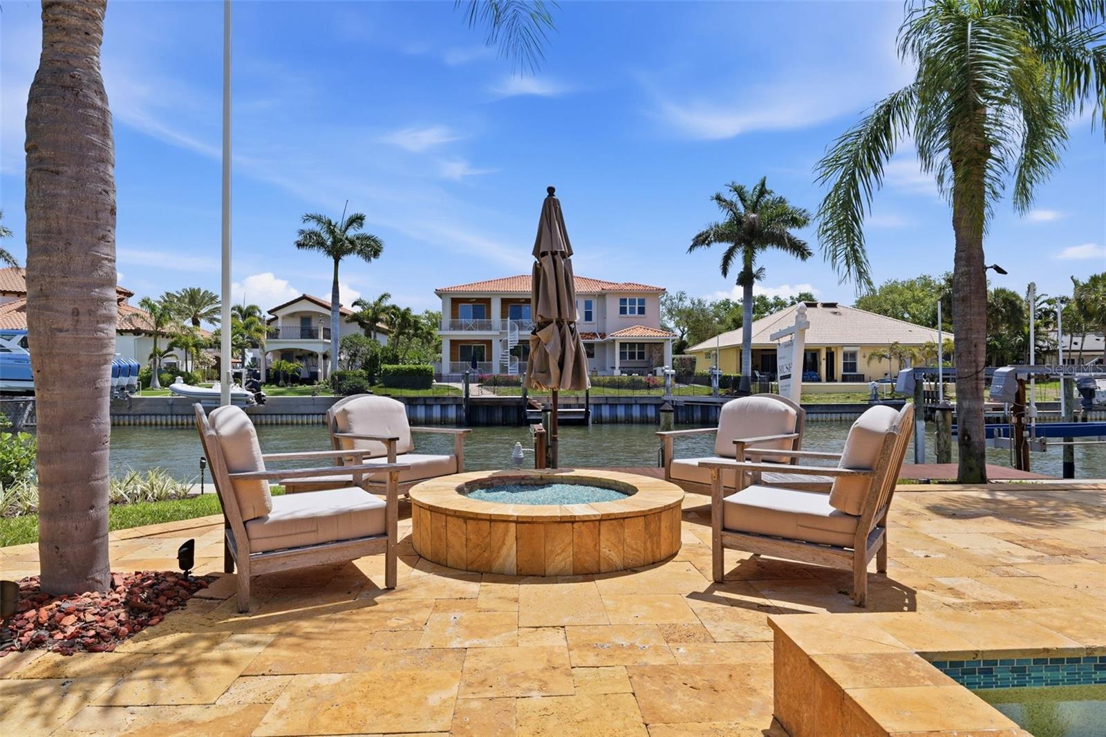 2080 HAWAII AVE NE, ST PETERSBURG, FL, 33703