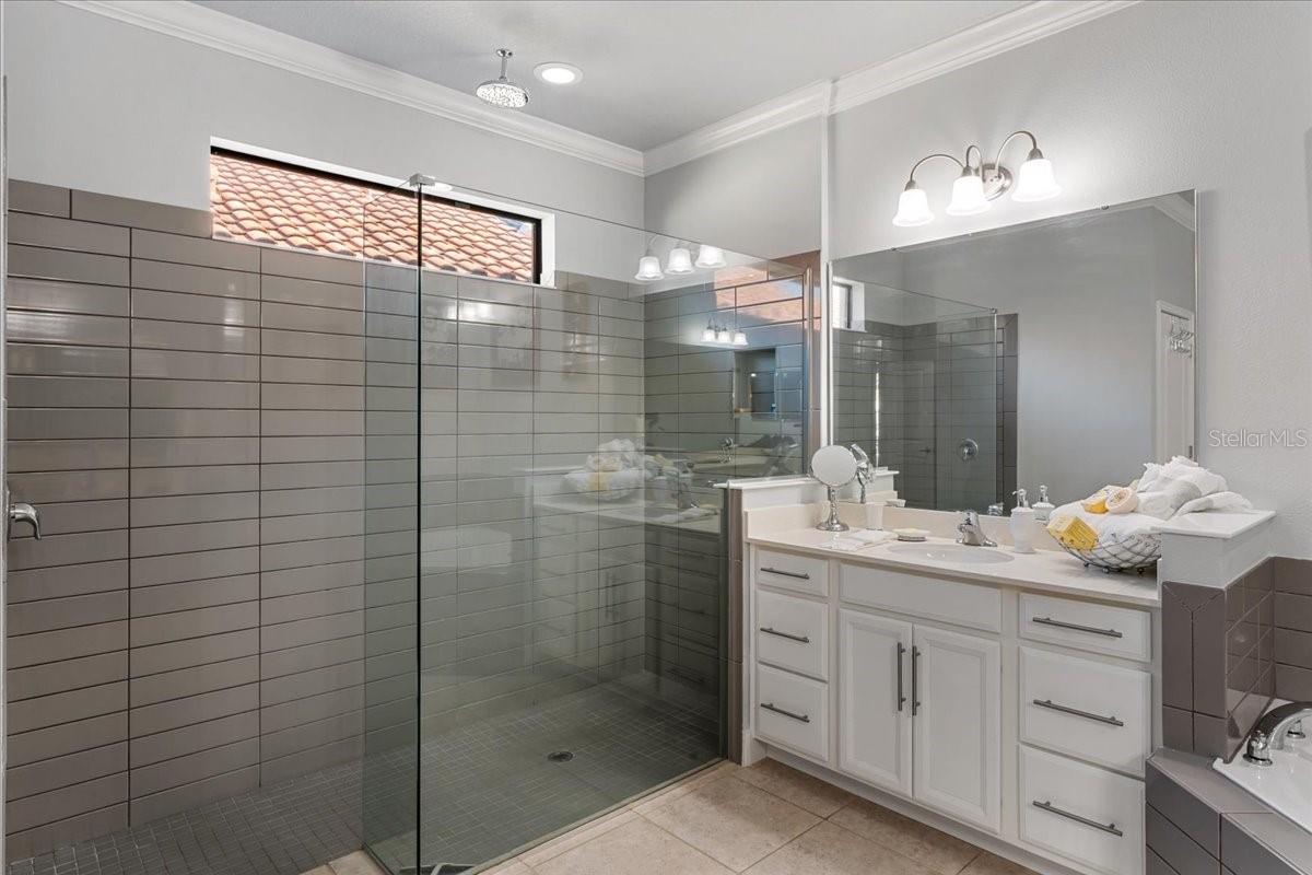 3814 SHORESIDE DR, KISSIMMEE, FL, 34746