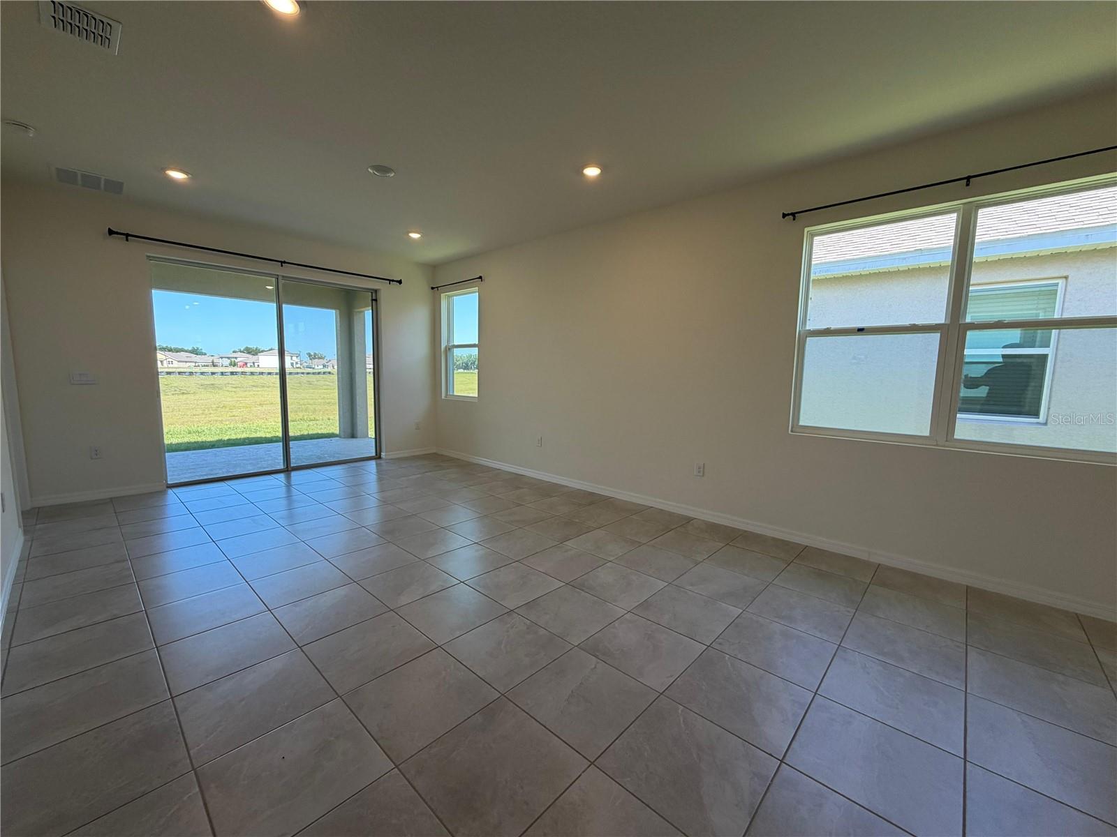 8589 PINECREST TRL, WILDWOOD, FL, 34785