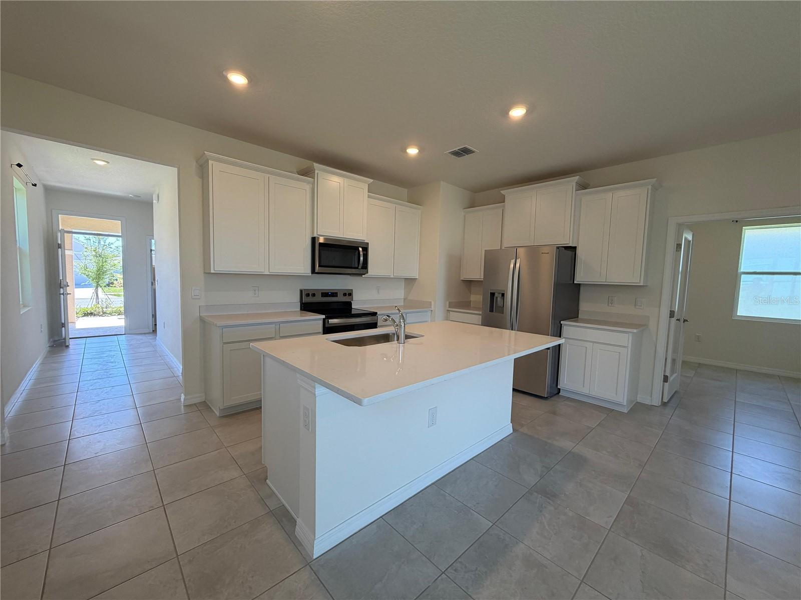 8589 PINECREST TRL, WILDWOOD, FL, 34785