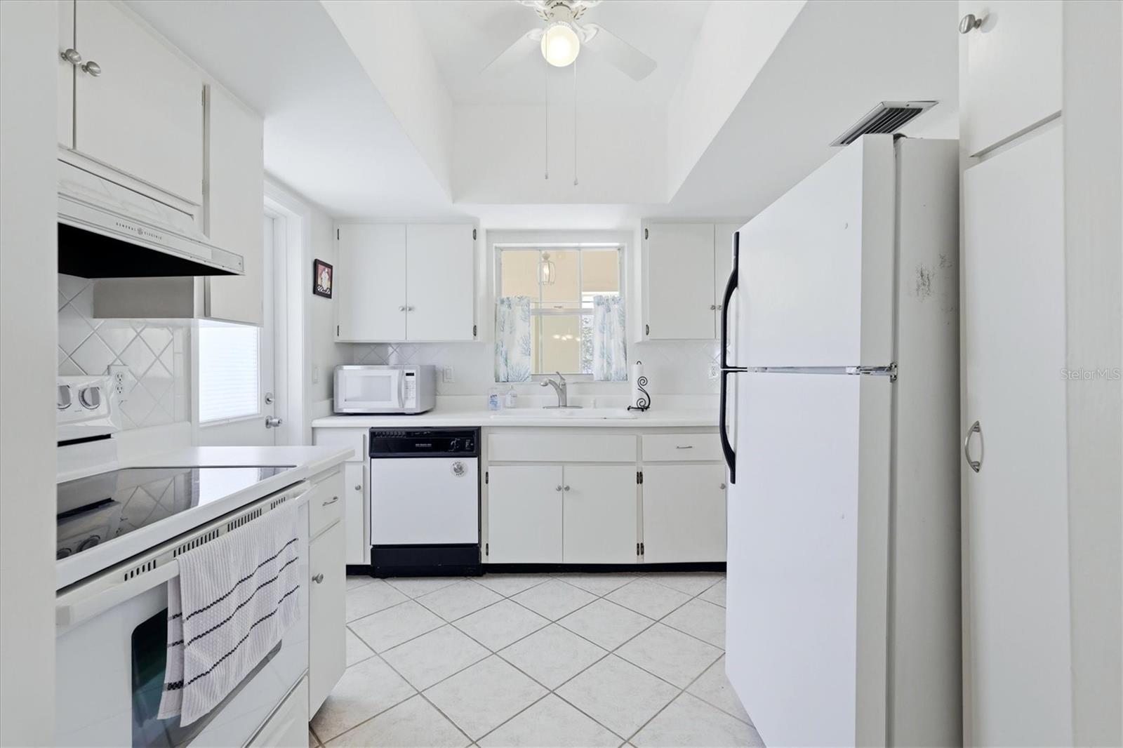 5887 TIDEWOOD AVE #2, SARASOTA, FL, 34231