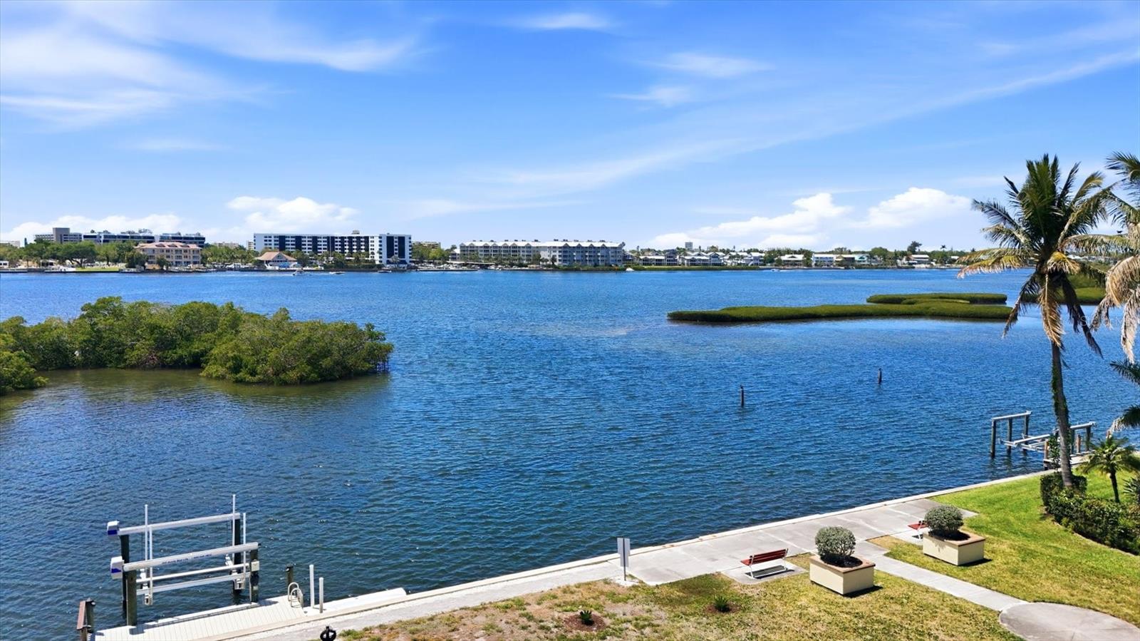 5887 TIDEWOOD AVE #2, SARASOTA, FL, 34231