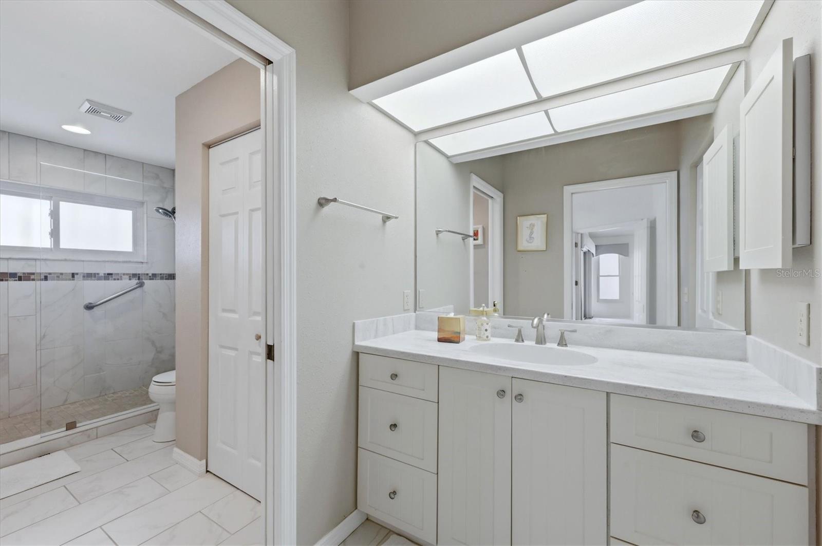 733 HARRINGTON LAKE DR N #25, VENICE, FL, 34293