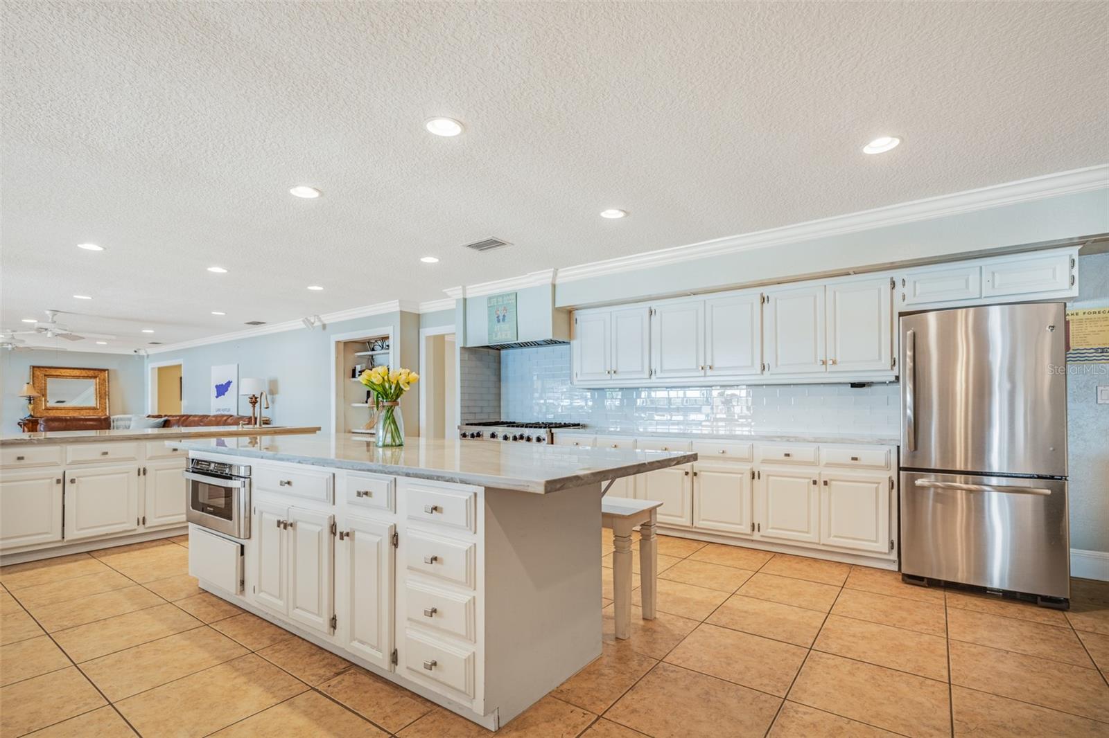 573 HOLMES AVE, LAKE PLACID, FL, 33852