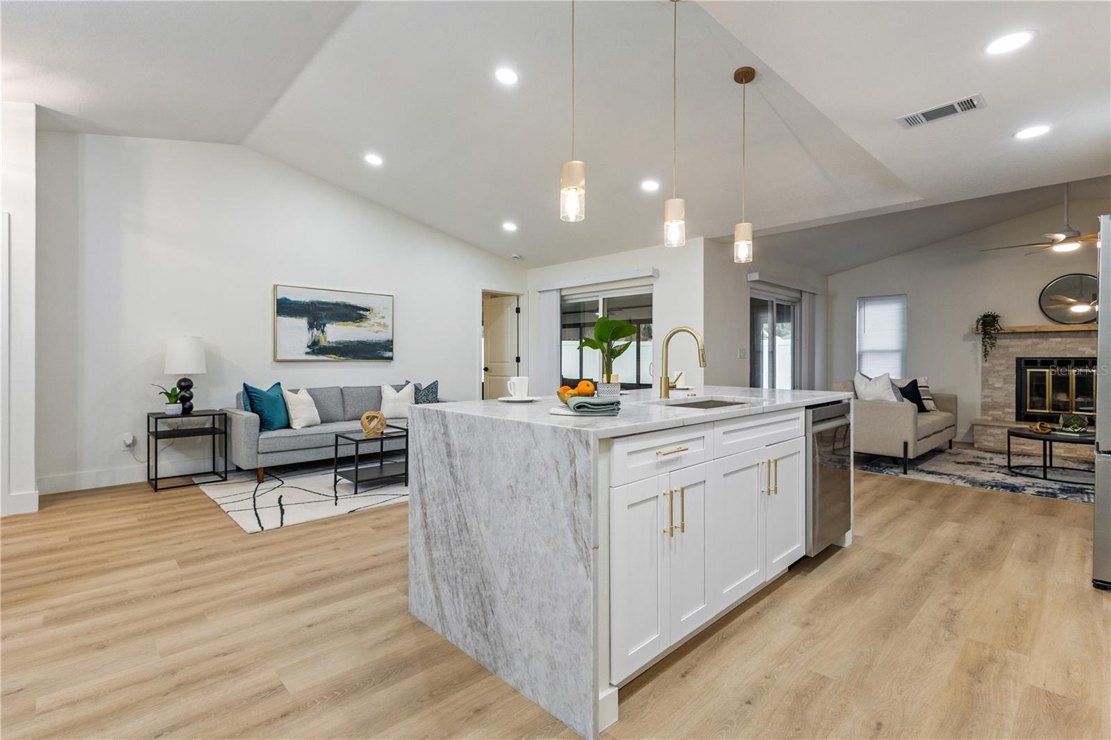 2173 CYPRESS POINT DR N, CLEARWATER, FL, 33763