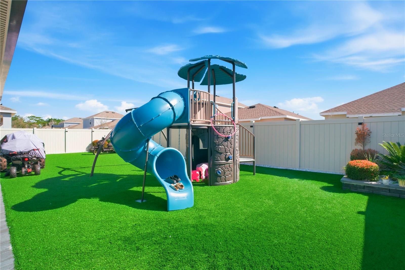 2043 RAINIER DR, KISSIMMEE, FL, 34746