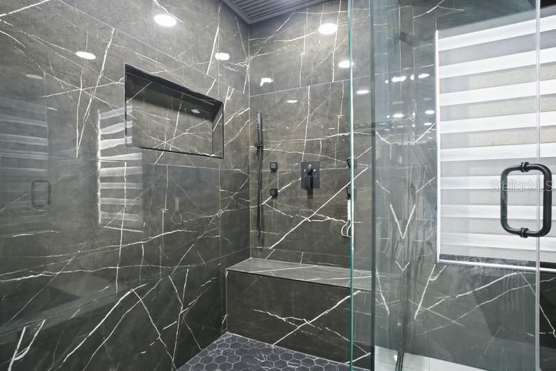 2043 RAINIER DR, KISSIMMEE, FL, 34746