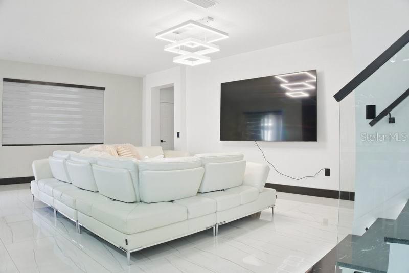 2043 RAINIER DR, KISSIMMEE, FL, 34746