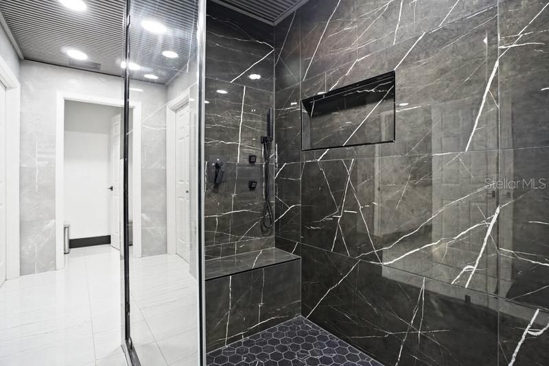 2043 RAINIER DR, KISSIMMEE, FL, 34746