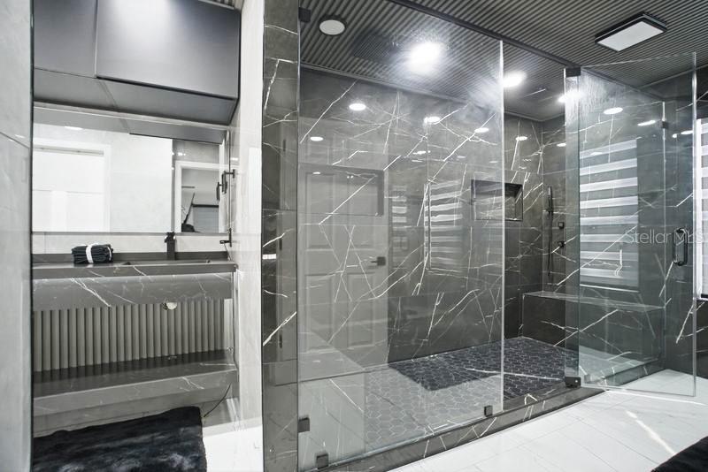 2043 RAINIER DR, KISSIMMEE, FL, 34746