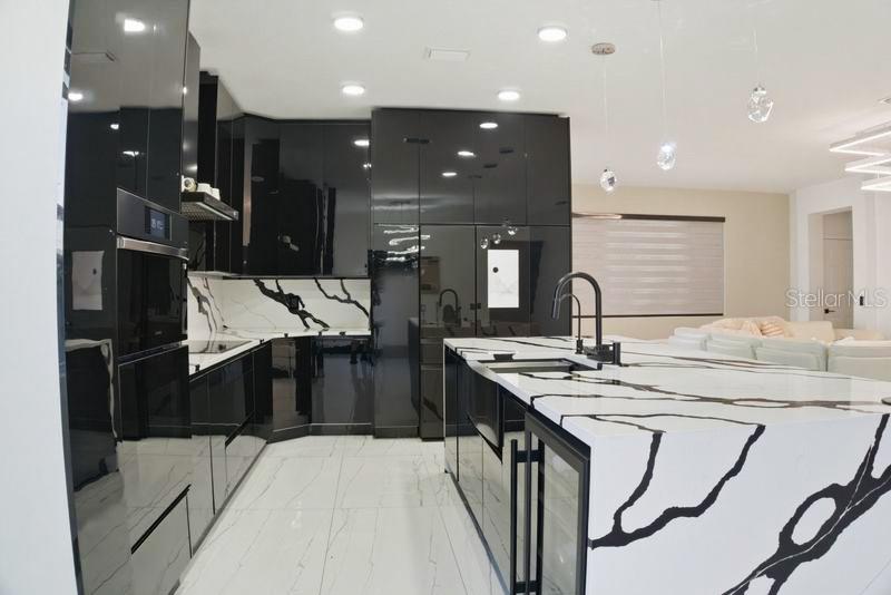 2043 RAINIER DR, KISSIMMEE, FL, 34746