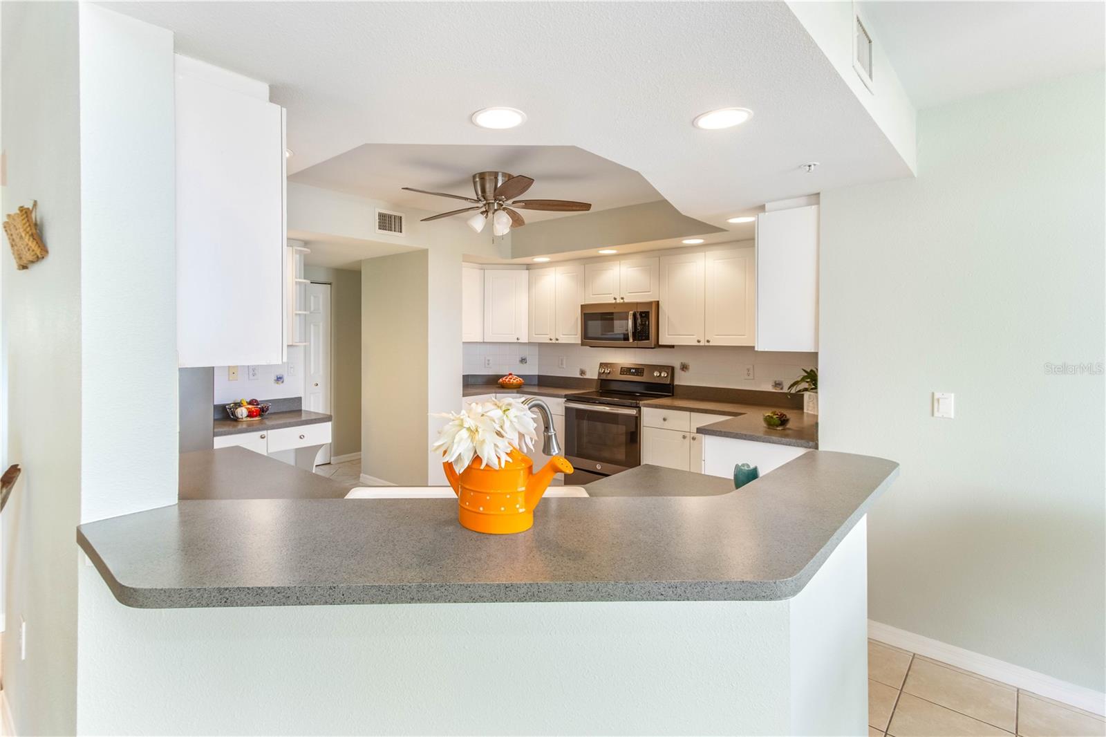 670 ISLAND WAY #501, CLEARWATER BEACH, FL, 33767