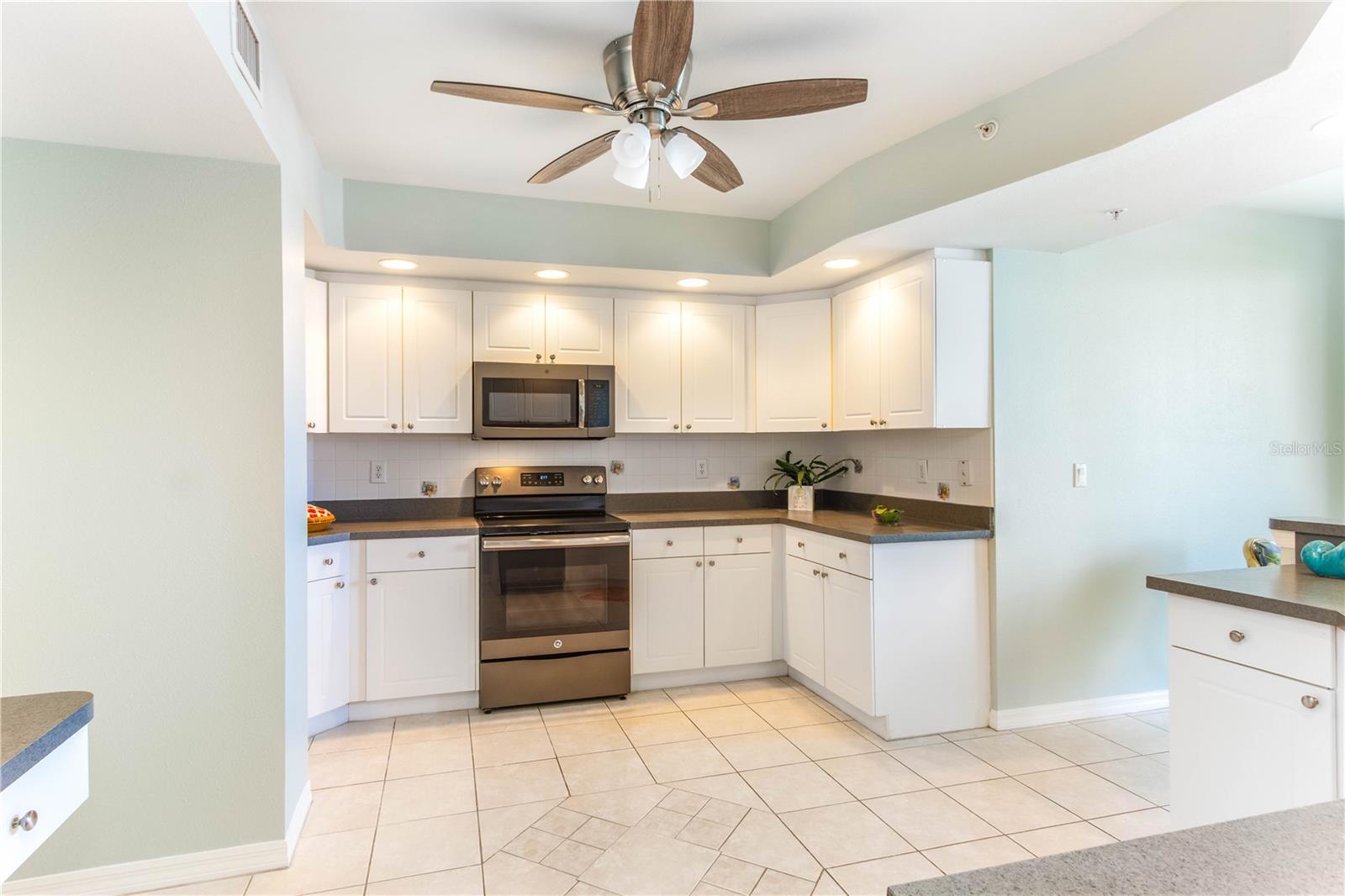 670 ISLAND WAY #501, CLEARWATER BEACH, FL, 33767