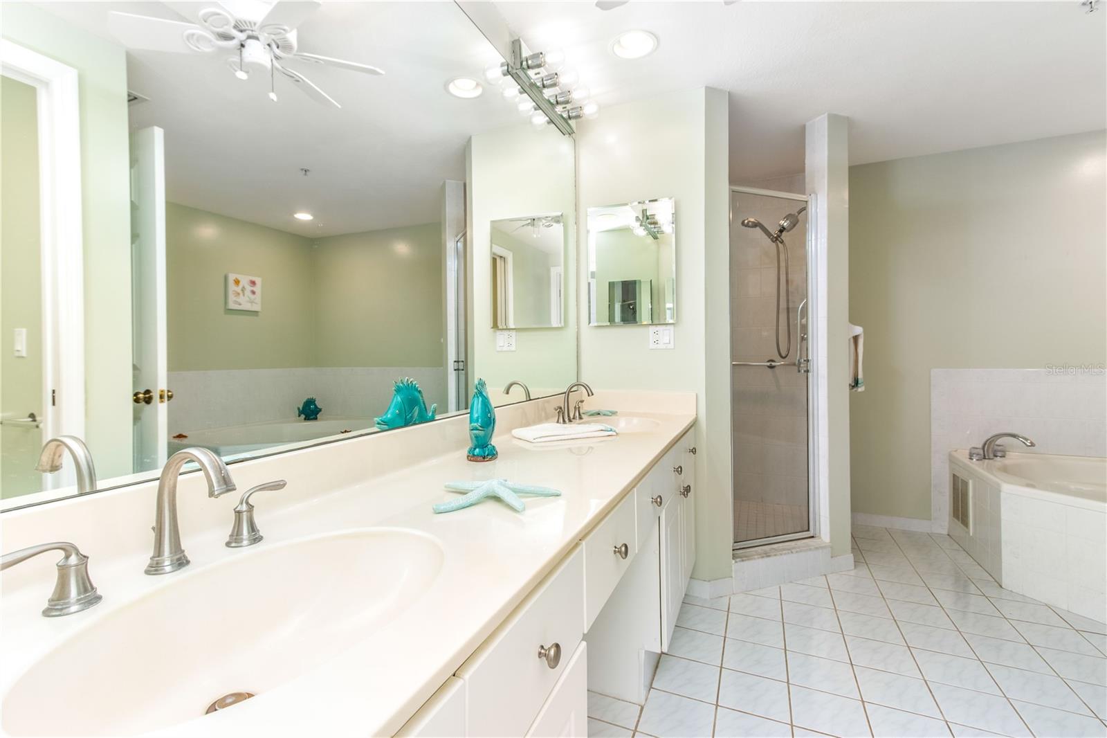 670 ISLAND WAY #501, CLEARWATER BEACH, FL, 33767