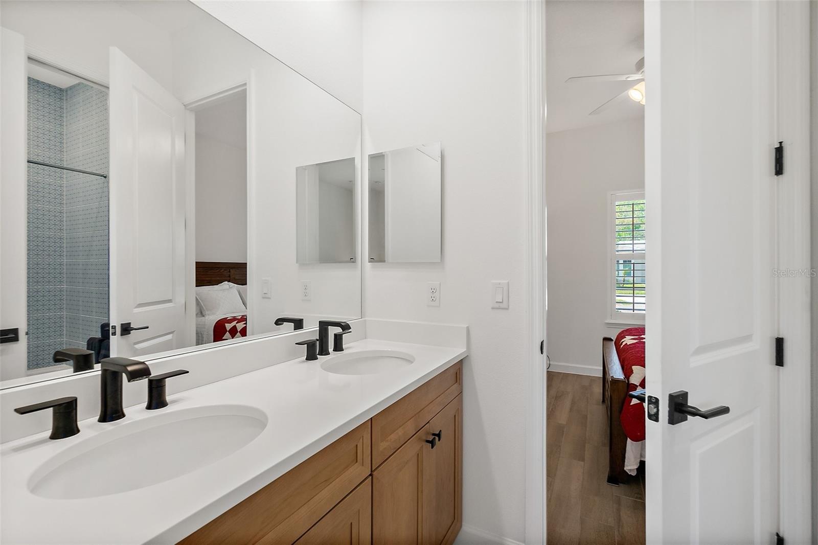 74 NEW LEATHERWOOD DR, PALM COAST, FL, 32137