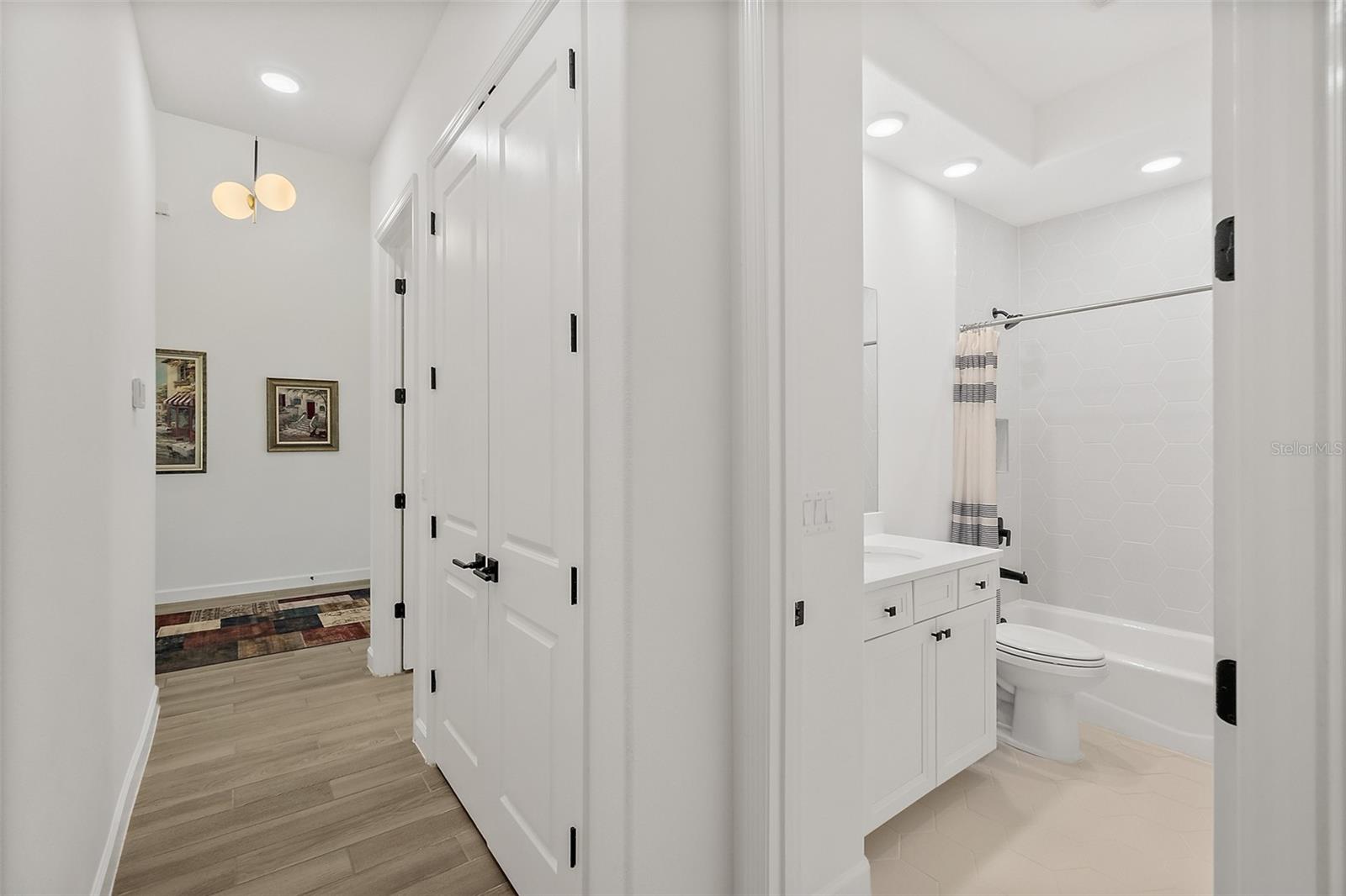 74 NEW LEATHERWOOD DR, PALM COAST, FL, 32137