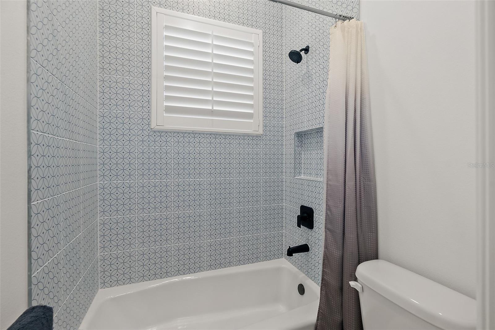 74 NEW LEATHERWOOD DR, PALM COAST, FL, 32137