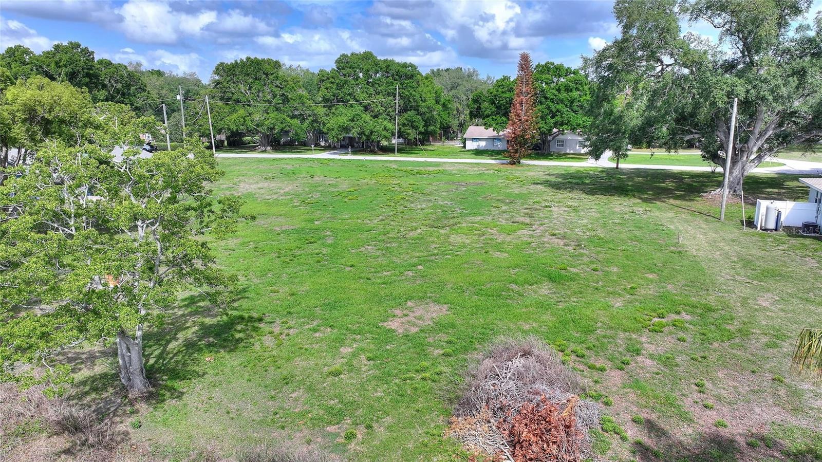 LAKE AVE, WINTER HAVEN, FL, 33880