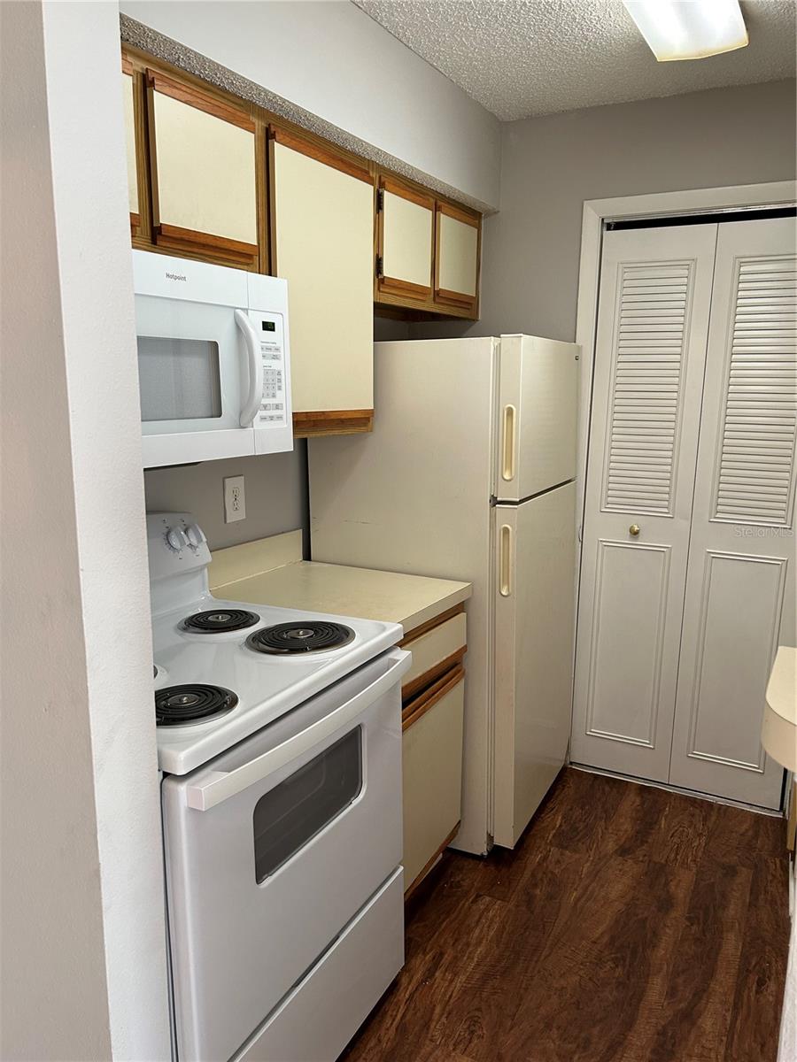 241 AFTON SQ #304, ALTAMONTE SPRINGS, FL, 32714