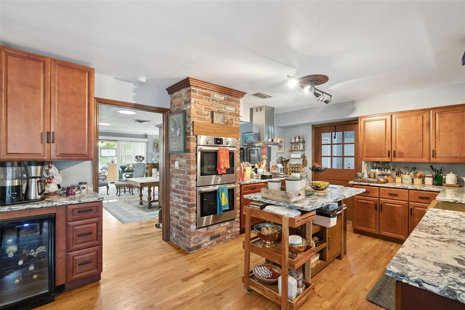 295 FRANCES CIR, ALTAMONTE SPRINGS, FL, 32701