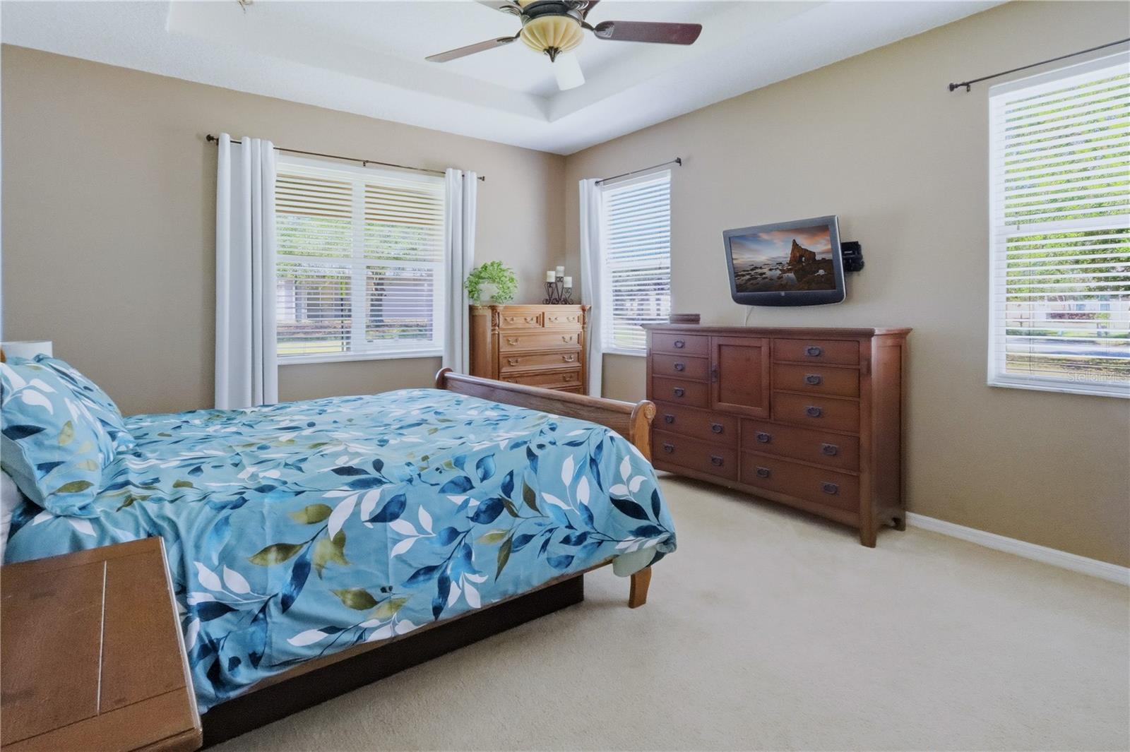 12929 REGIMENT DR, GRAND ISLAND, FL, 32735