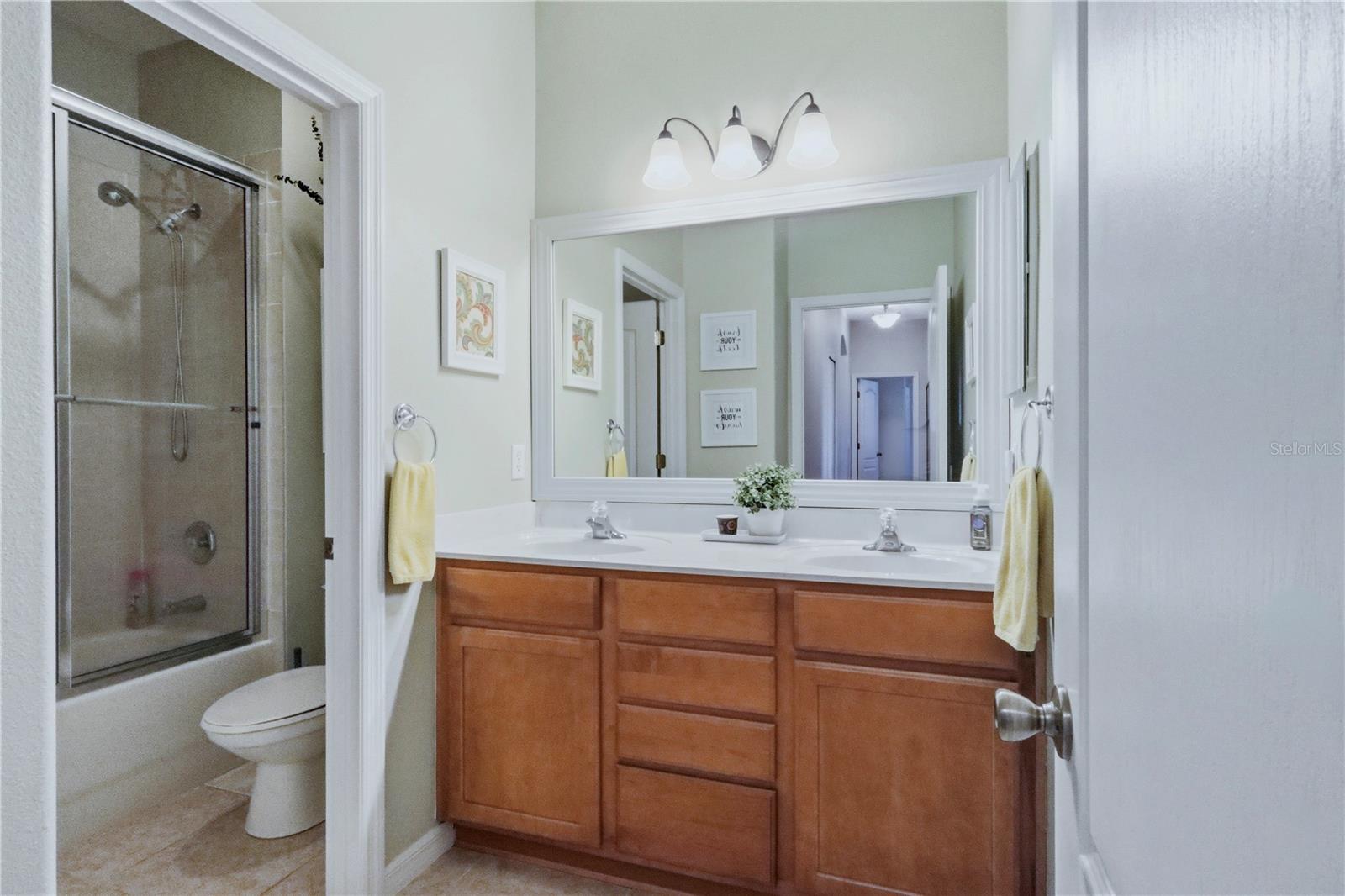 12929 REGIMENT DR, GRAND ISLAND, FL, 32735