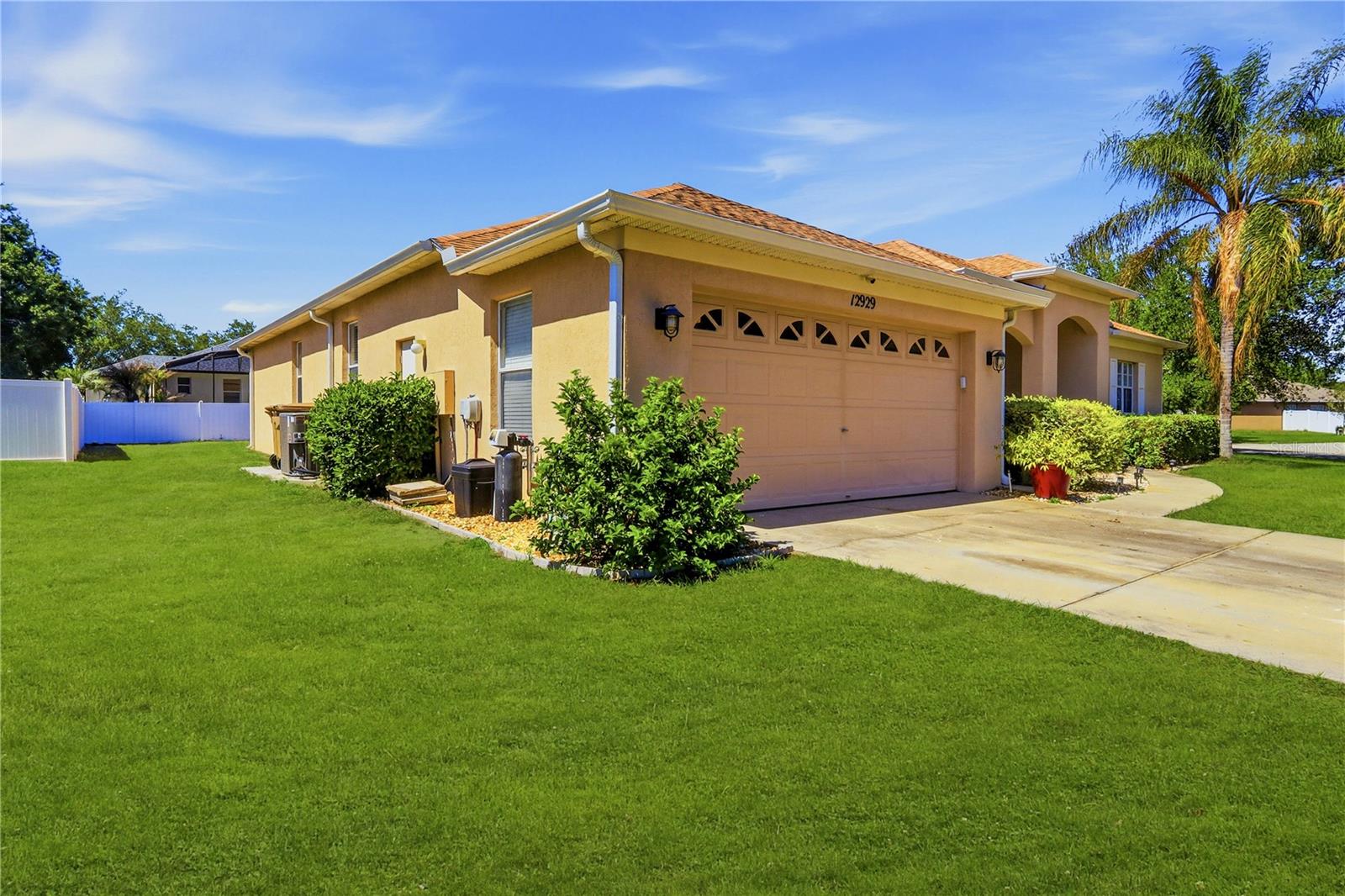 12929 REGIMENT DR, GRAND ISLAND, FL, 32735