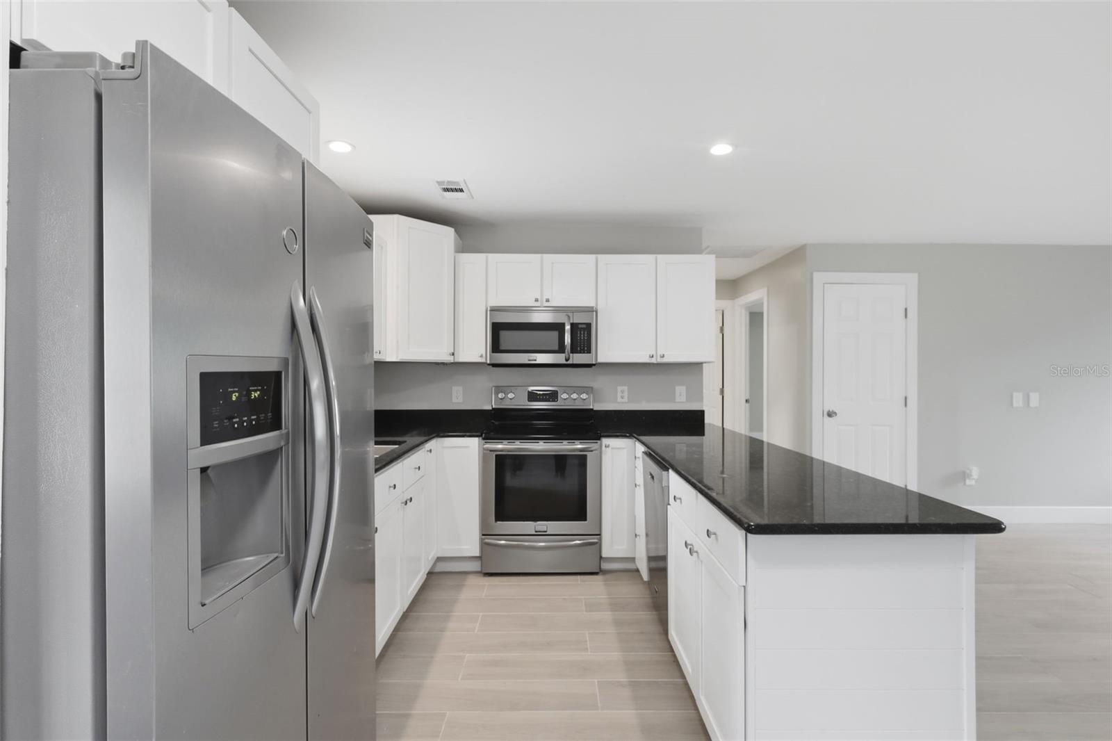 550 E MINNESOTA AVE, ORANGE CITY, FL, 32763